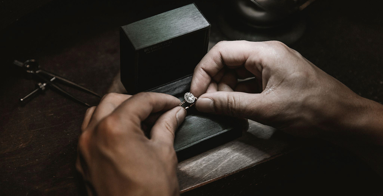 Непридуманные истории из жизни эмигрантов. История тридцать девятая: о создании ювелирной мастерской в Лондоне