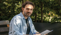 Филолог, автор популярного литературного YouTube-канала Армен Захарян: «Одно из отличий британской литературы — умение создавать большие миры, вселенные»