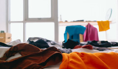 Выбросить жалко, хранить негде: британцы мирятся с беспорядком в доме