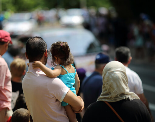 Свой — чужой: в Британии растет напряжение между иммигрантами и местными жителями