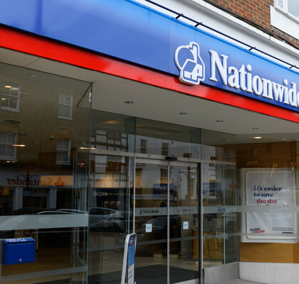 Nationwide запускает круглосуточный СМС-сервис поддержки ментального здоровья клиентов