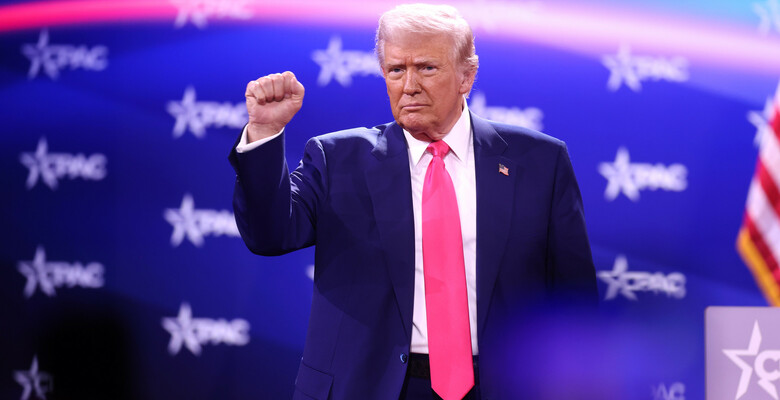 Президент США Дональд Трамп во время выступления на Конференции консервативного политического действия (CPAC), 2025 год. Фото: flickr.com/gageskidmore