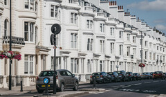 Аренда жилья дешевеет, поскольку молодые британцы не торопятся покидать родительский дом