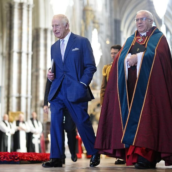 Британская королевская семья начала давать комментарии по делу Эпштейна и его связи с экс-принцем Эндрю