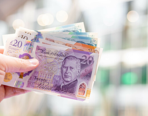 Бедность при наличии работы: почему британские семьи перестали богатеть?