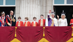 Метаморфоза при дворе: почему и как меняются вековые устои британского придворного этикета