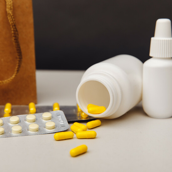 Лондонцы ищут необходимые им лекарства на черном рынке