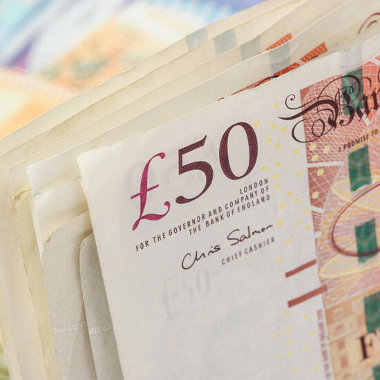 Британцы избегают шестого знака в зарплате