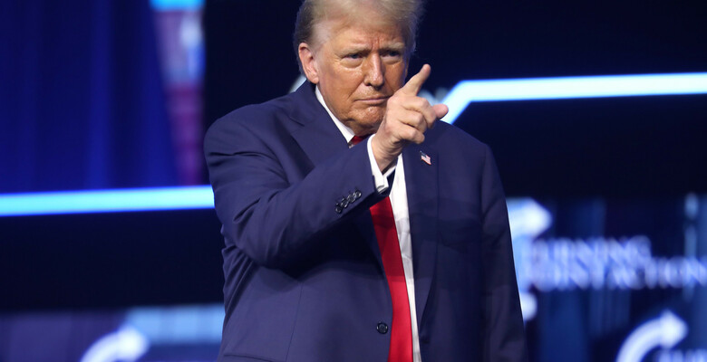 Дональд Трамп на выступлении перед участниками Народного съезда в Хантингтон-Плейс в Детройте (штат Мичиган). Фото: flickr.com/gageskidmore