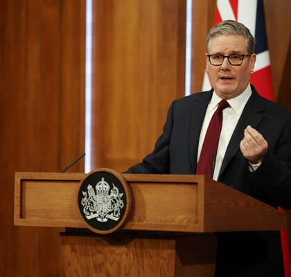 Избиратели неоднозначно оценивают позицию Стармера по войне с Ираном 