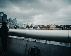 Великобритания — наименее счастливая из англоязычных стран