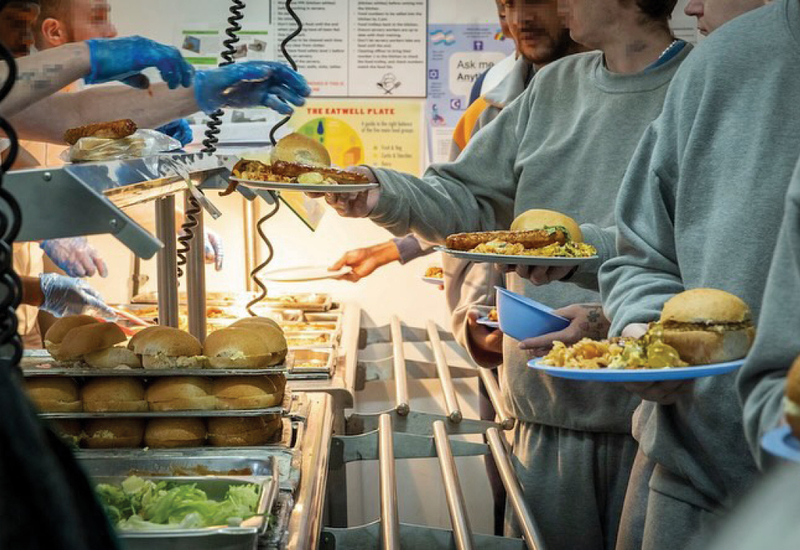 Фото: instagram.com/foodbehindbars